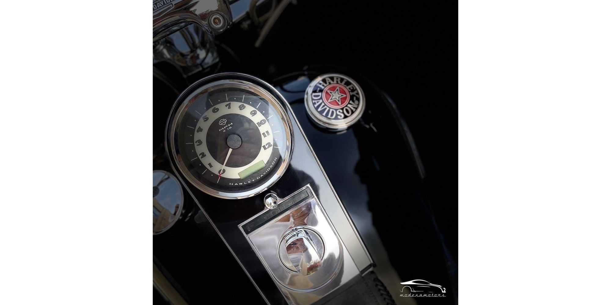 Harley-Davidson Softail | Deluxe Cruiser Motorcycle