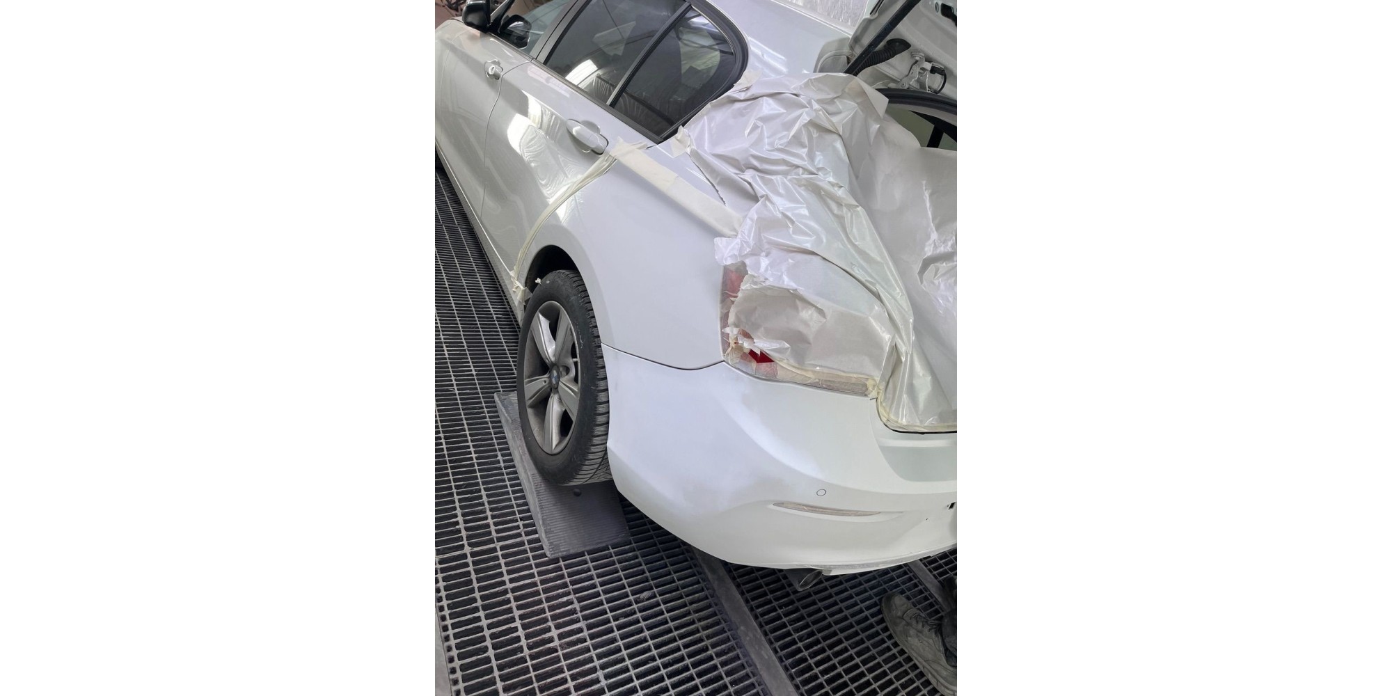 BMW 118d Sport Line | Stylish and Efficient Hatchback