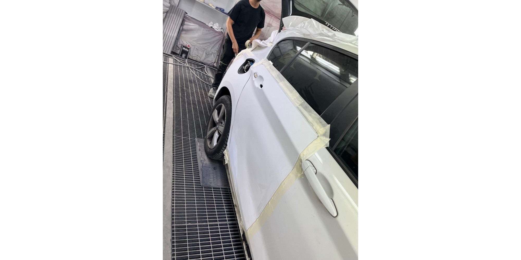 BMW 118d Sport Line | Stylish and Efficient Hatchback