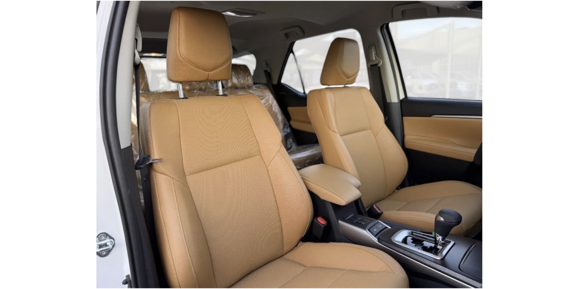 Toyota Fortuner SR5 V6 4.0L Petrol 4x4 7 Seats