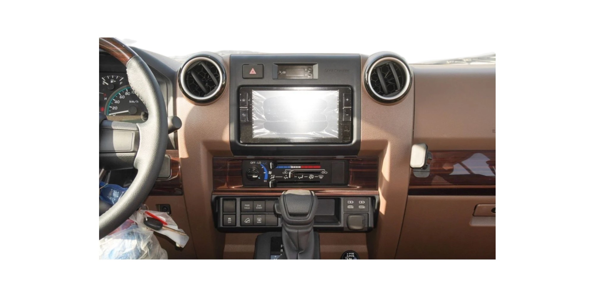 Toyota Land Cruiser 71 AT 4.0 Petrol Modena Motors