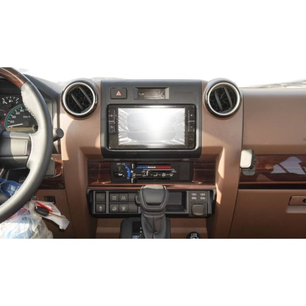 Toyota Land Cruiser 71 AT 4.0 Petrol Modena Motors