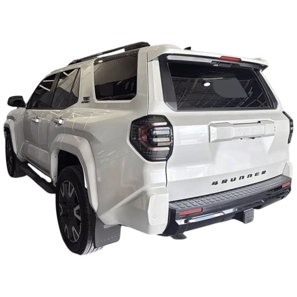 Descubre la Toyota 4Runner TRD Sport 4WD en Margarita Motion C.A., una SUV potente y confiable. Contáctanos para más información