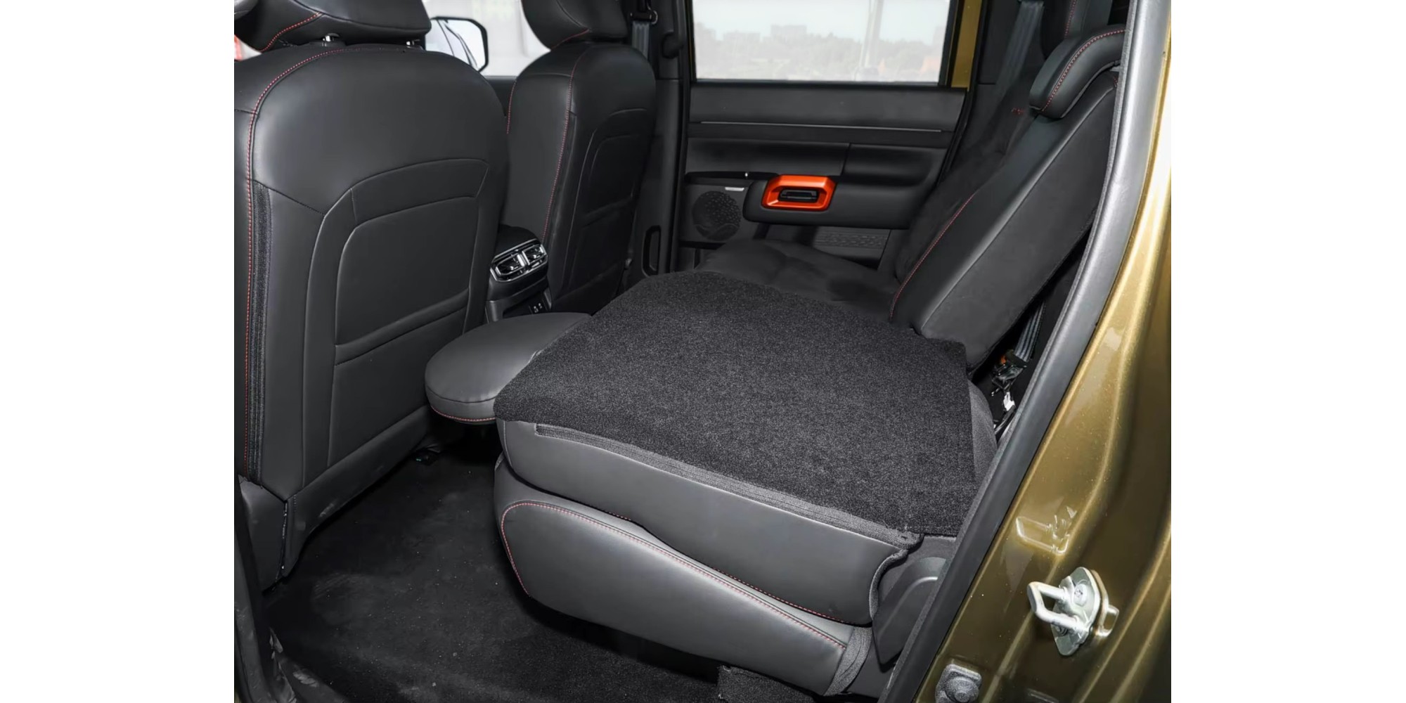 Nissan Frontier Pro 2.0 Petrol 4WD Automatic SUV Deal