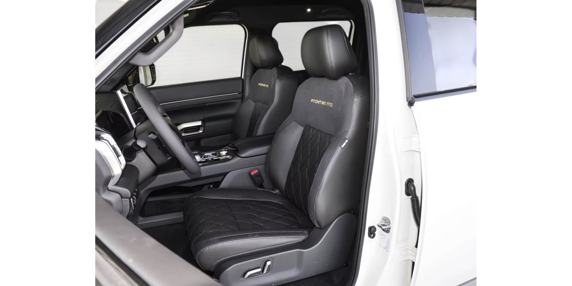 Nissan Frontier Pro 2.3 Diesel 4WD Automatic for Sale