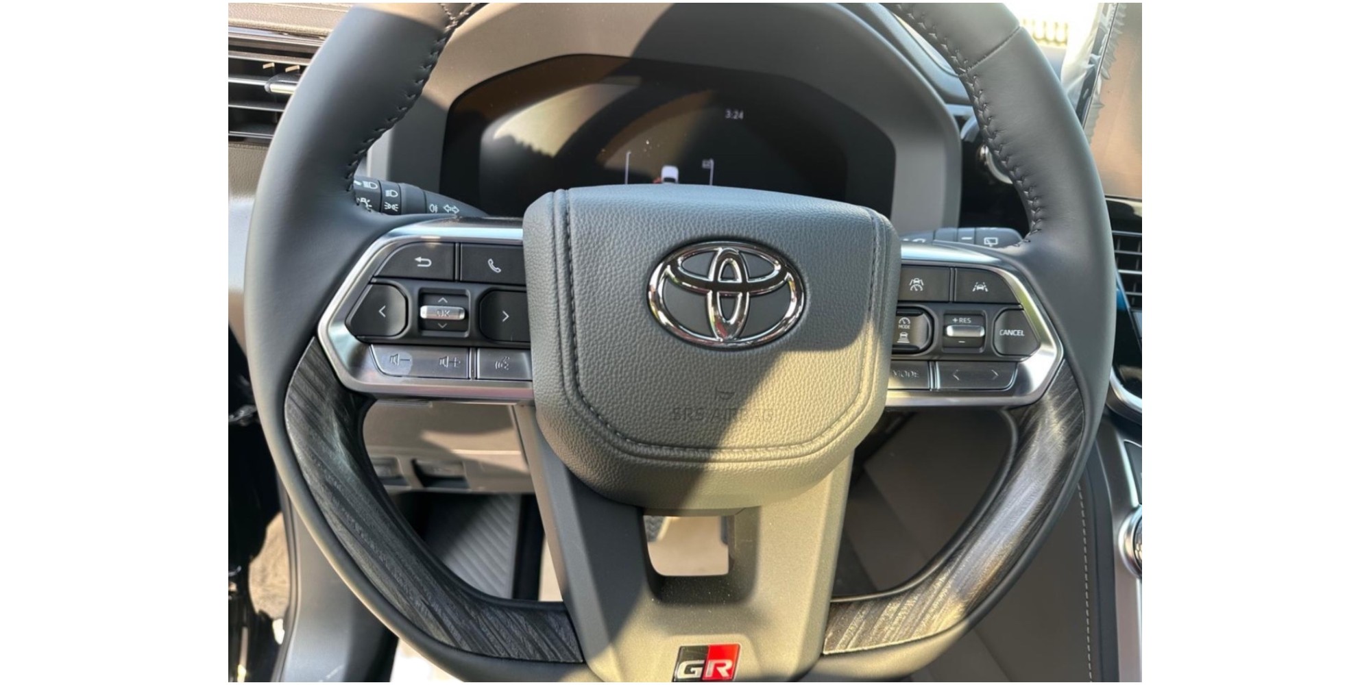 Toyota Land Cruiser 300 GR SPORT Diesel - Margarita Motion CA