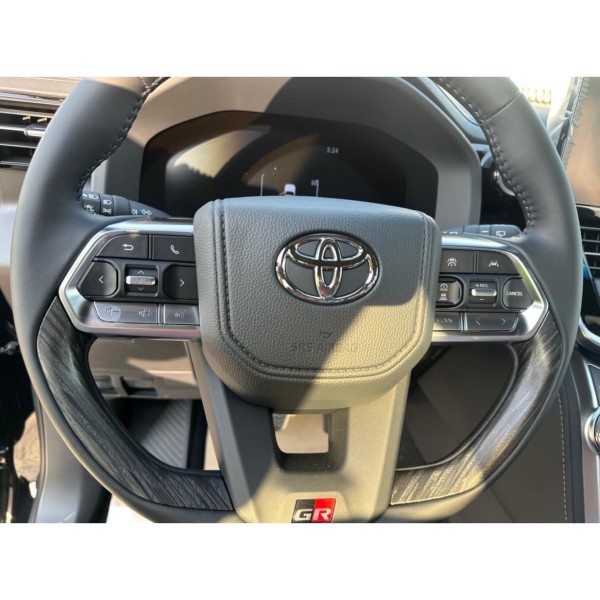 Toyota Land Cruiser 300 GR SPORT Diesel - Margarita Motion CA