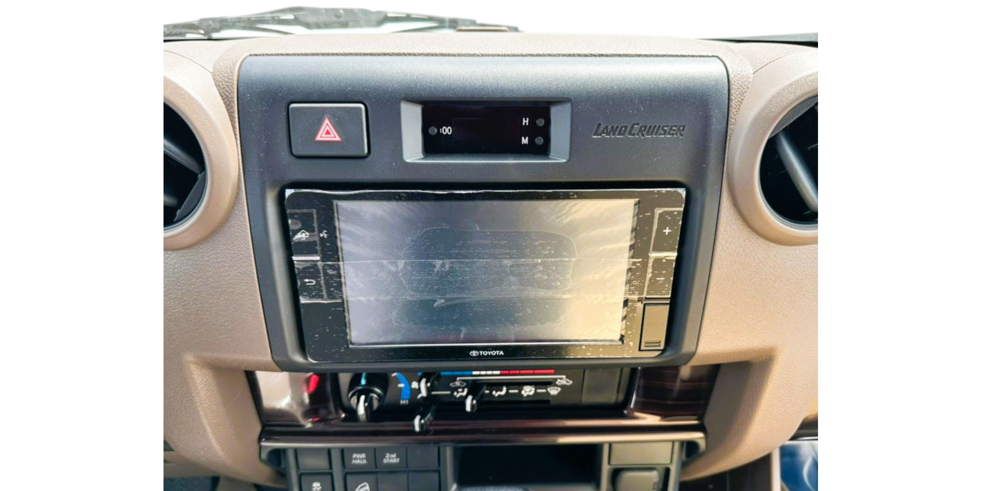 Toyota Land Cruiser 79 Double Cab 2.8L Diesel 4WD for Sale
