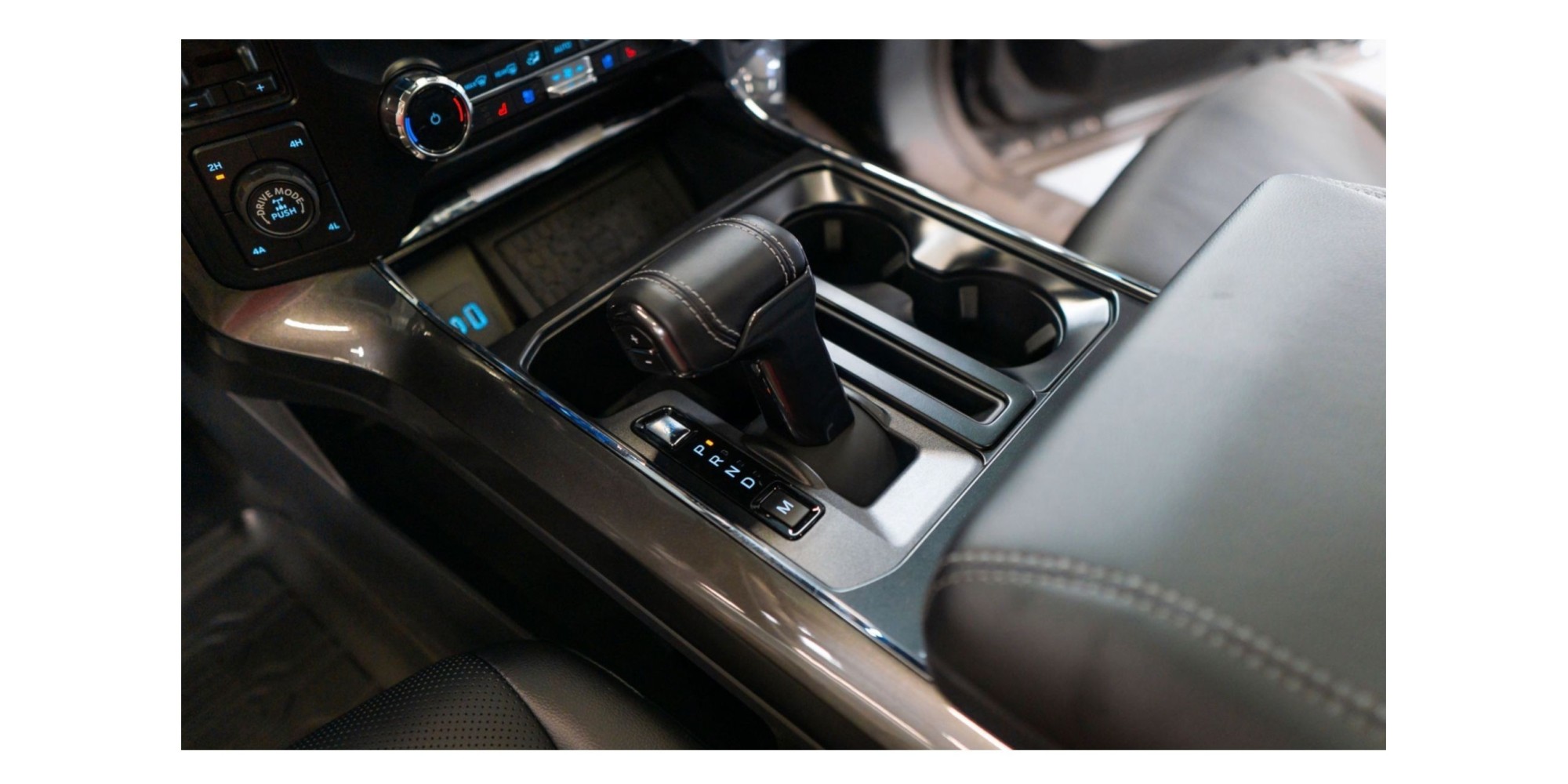 Ford F-150 Lariat | Power and Comfort