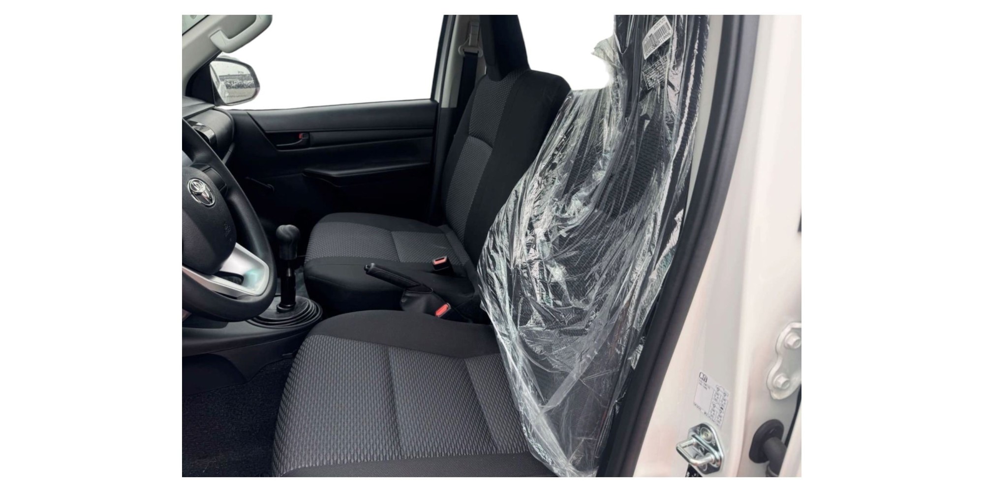 Toyota Hilux Standard | Power and Versatility