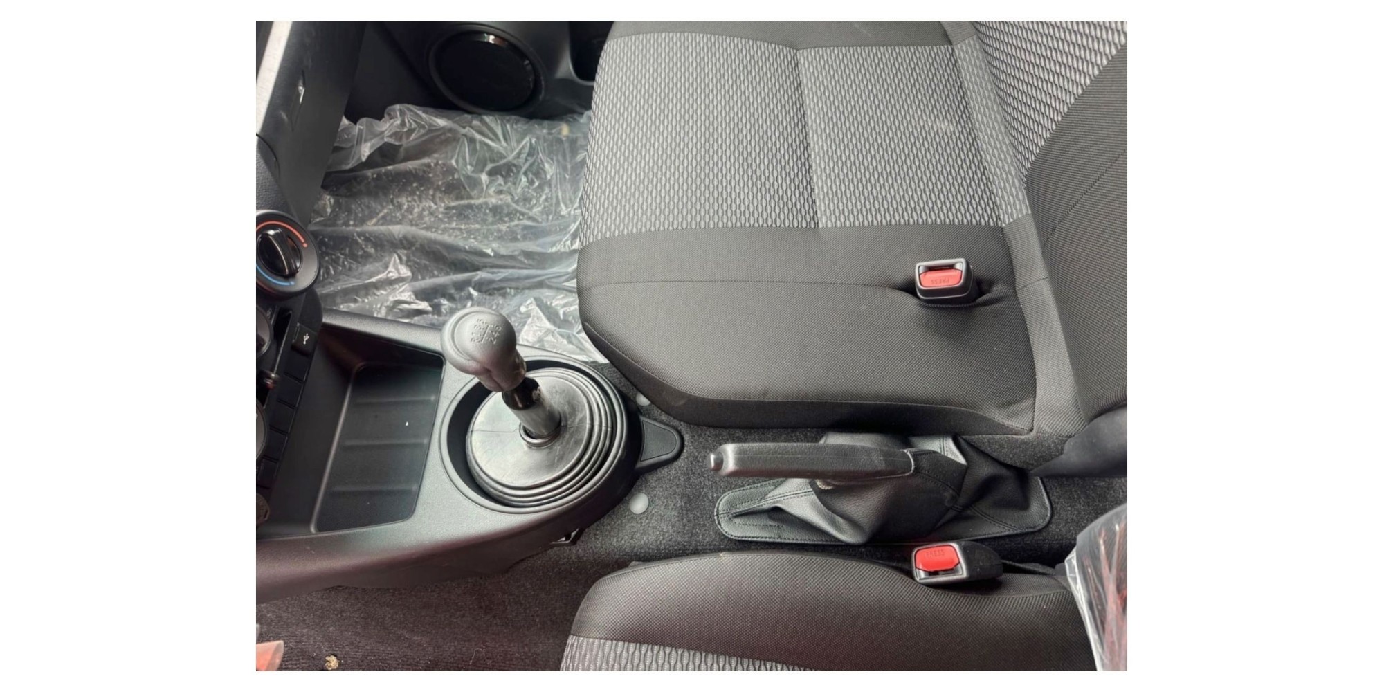 Toyota Hilux Standard | Power and Versatility