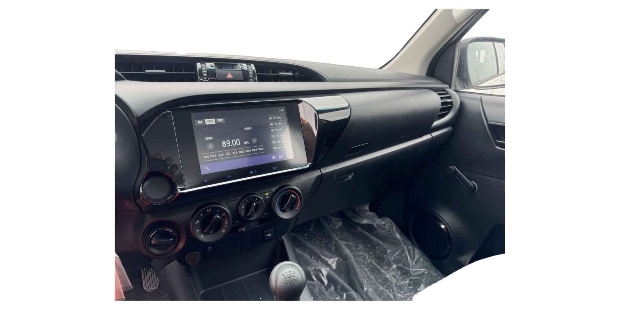 Toyota Hilux Standard | Power and Versatility