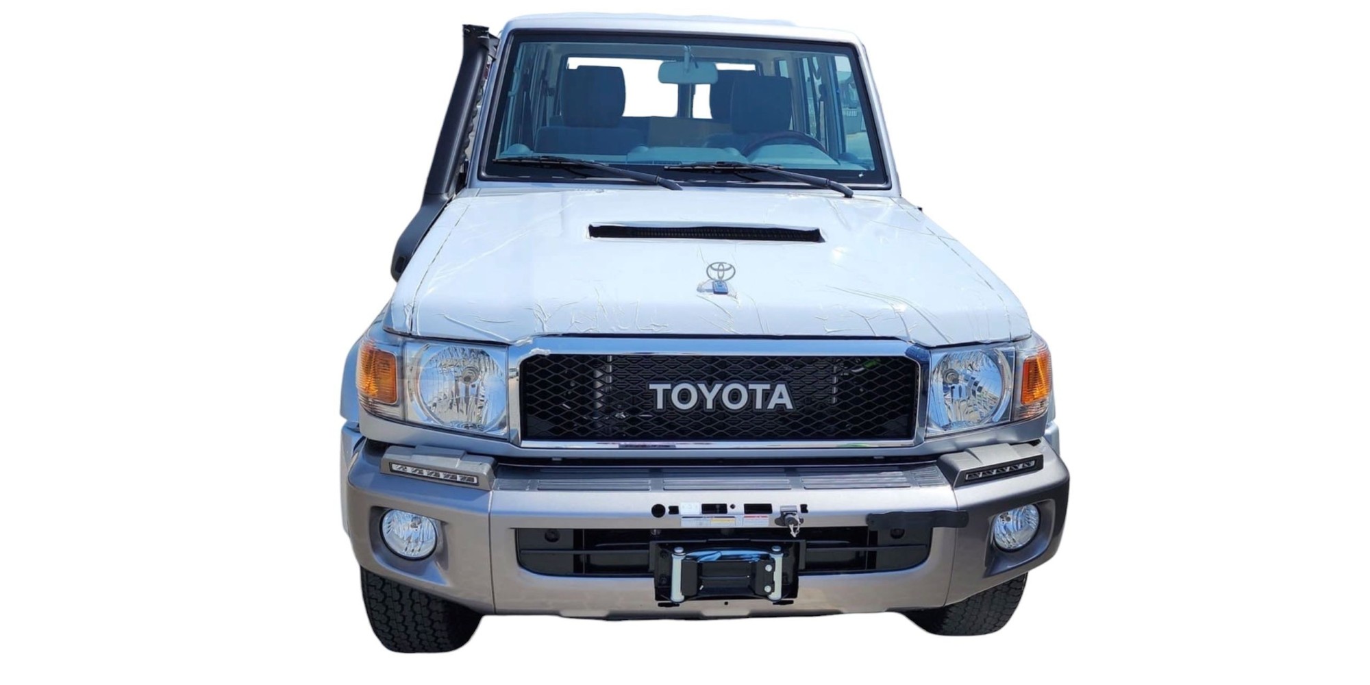 Toyota Land Cruiser 76 | Power and Style