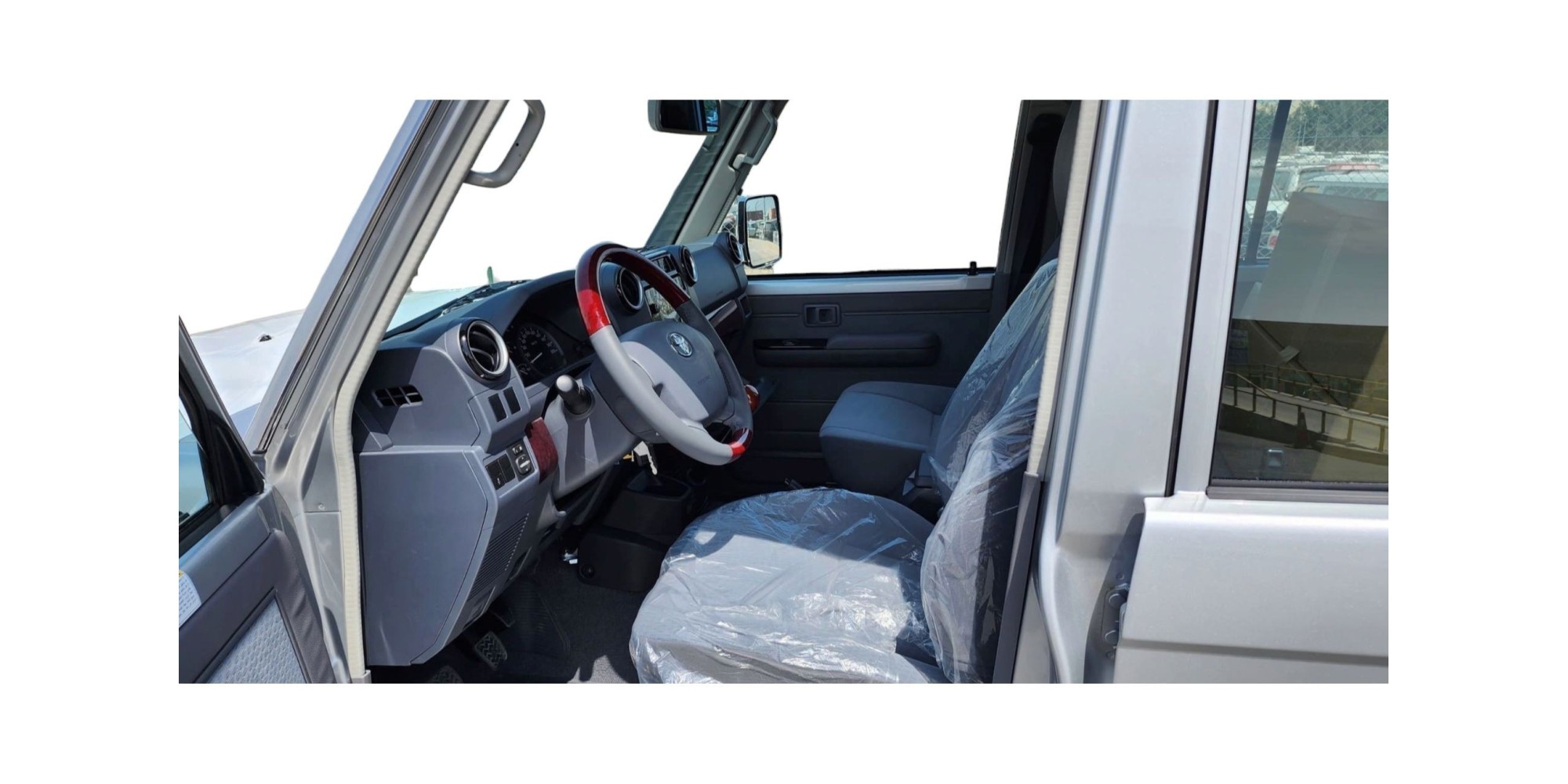 Toyota Land Cruiser 76 | Power and Style