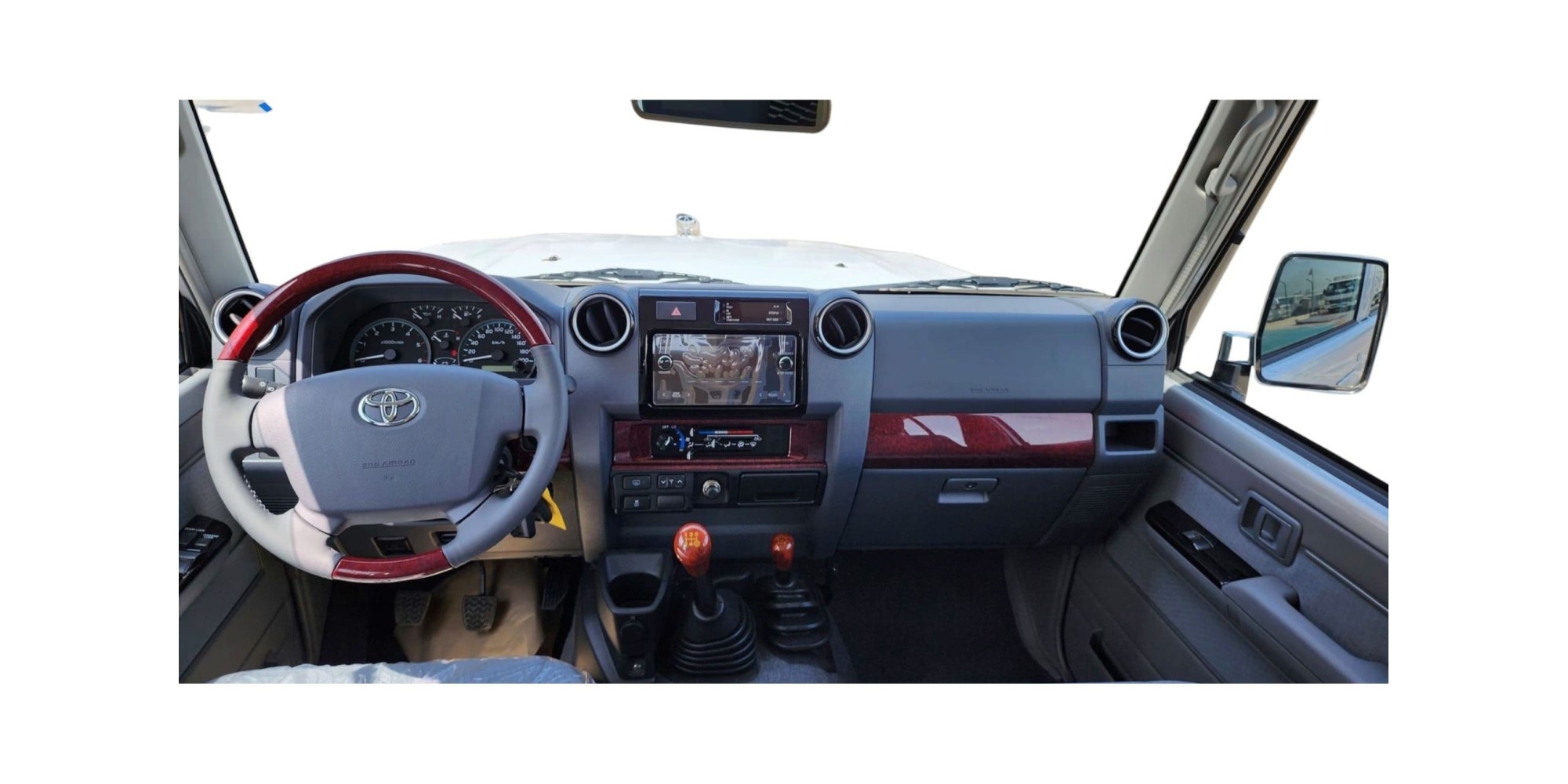 Toyota Land Cruiser 76 | Power and Style