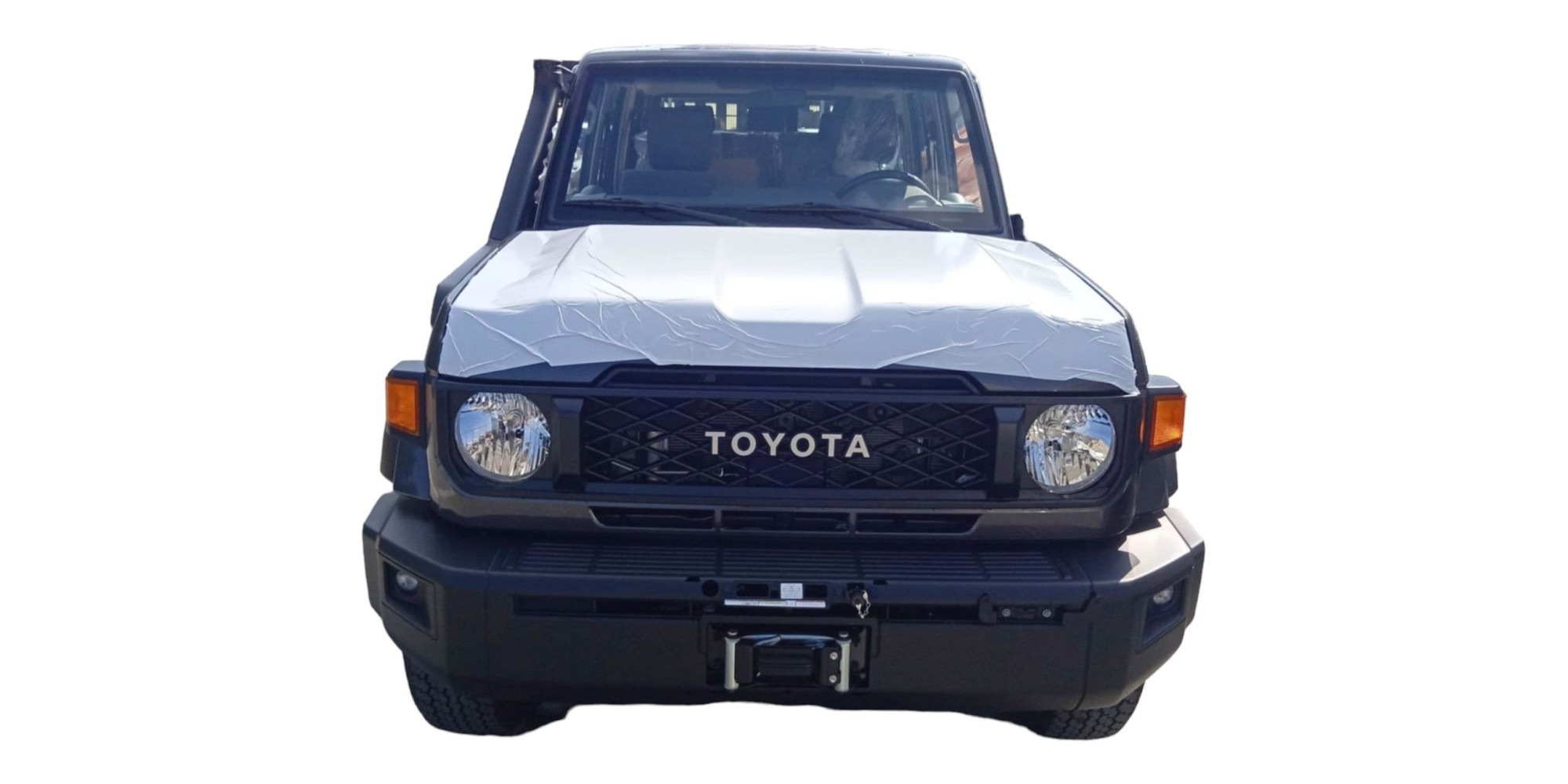 Toyota Land Cruiser 76 | Rugged and Powerful