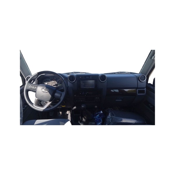 Toyota Land Cruiser 76 | Rugged and Powerful