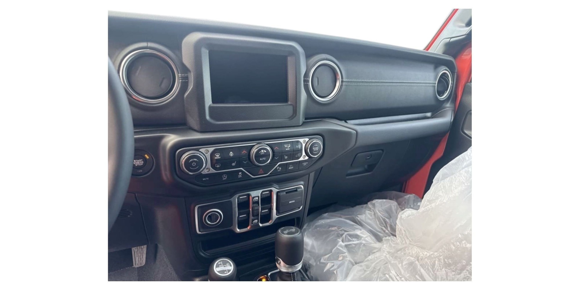 Jeep Wrangler Sahara | Iconic Off-Road