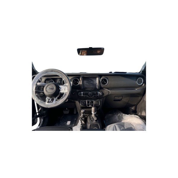 Jeep Gladiator Overland | Style and Strength