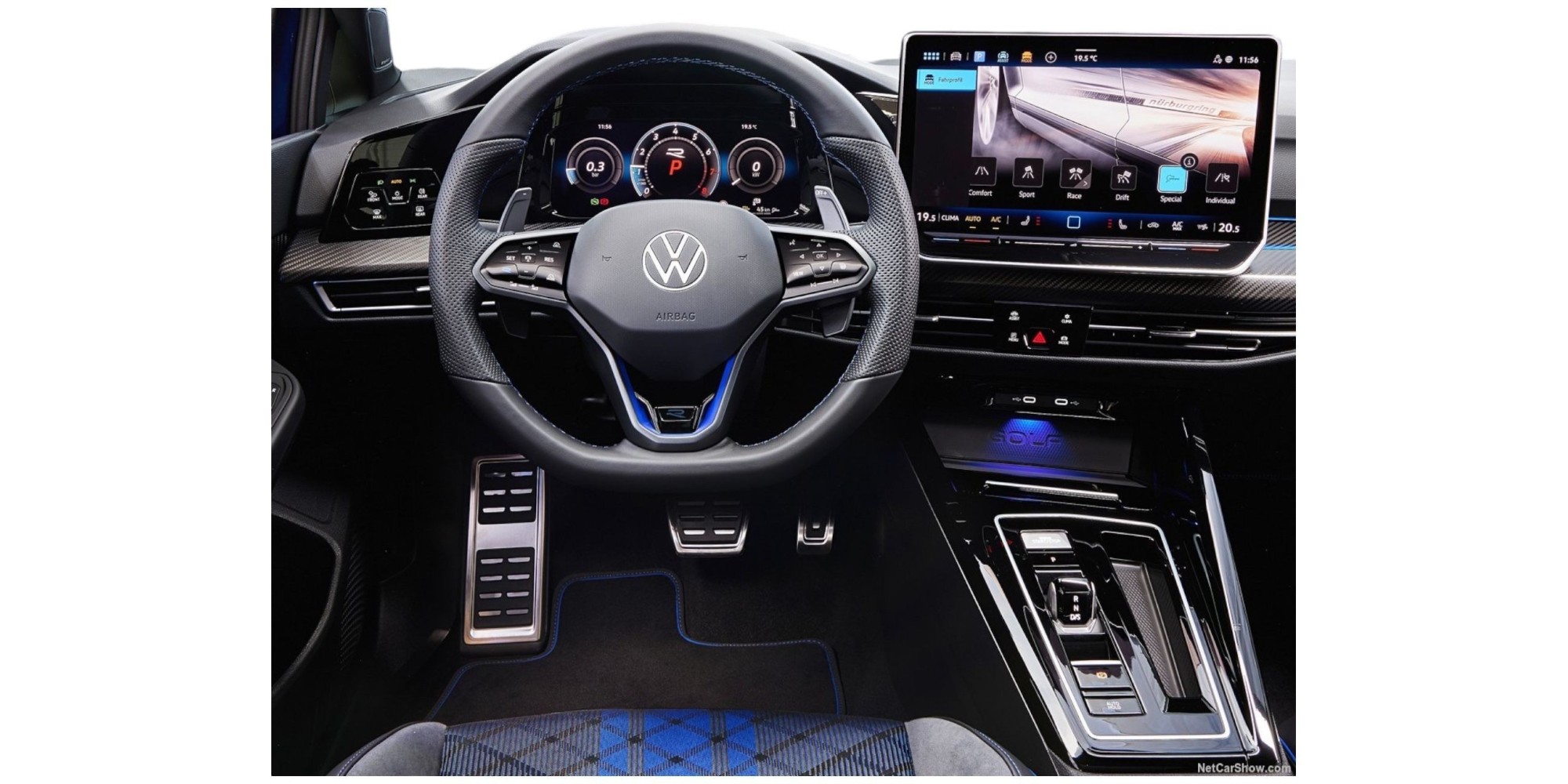 Volkswagen Golf | Compact Hatchback with 16% Off