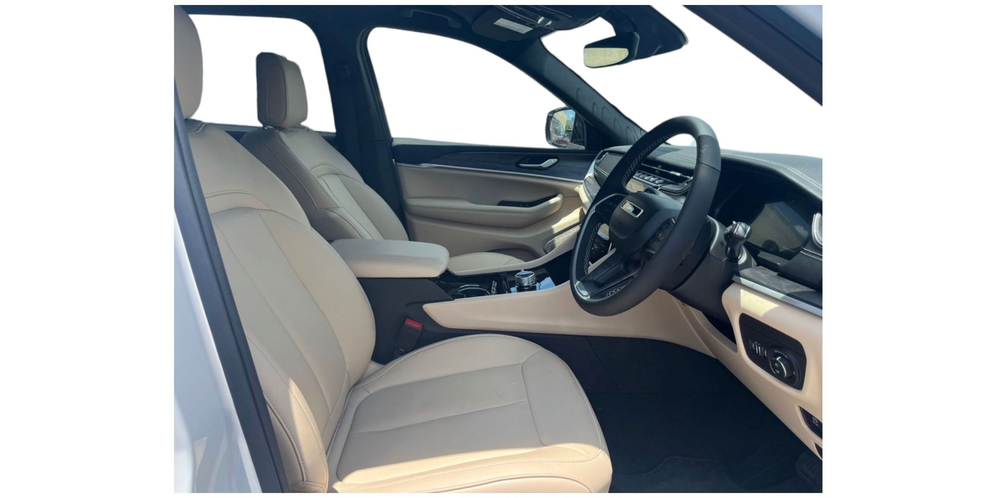 Jeep Grand Cherokee | Luxurious Off-Road SUV