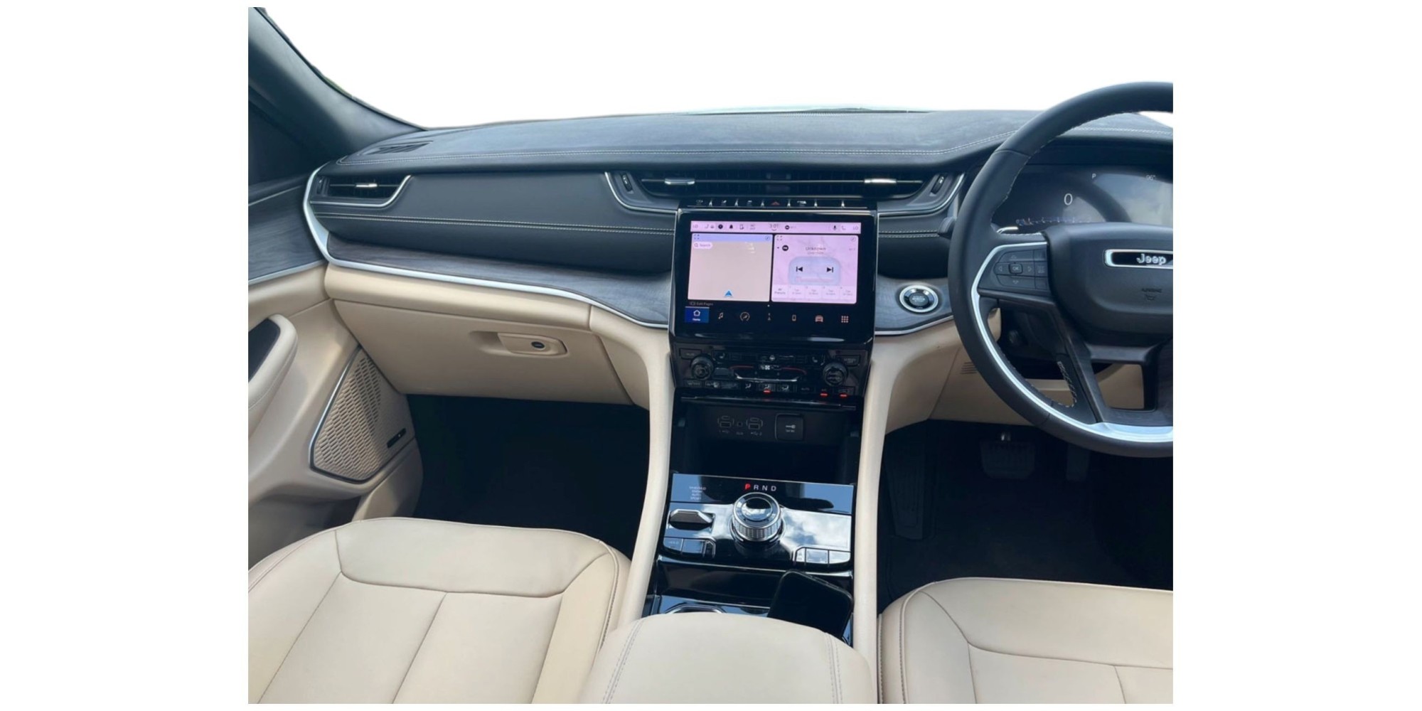 Jeep Grand Cherokee | Luxurious Off-Road SUV