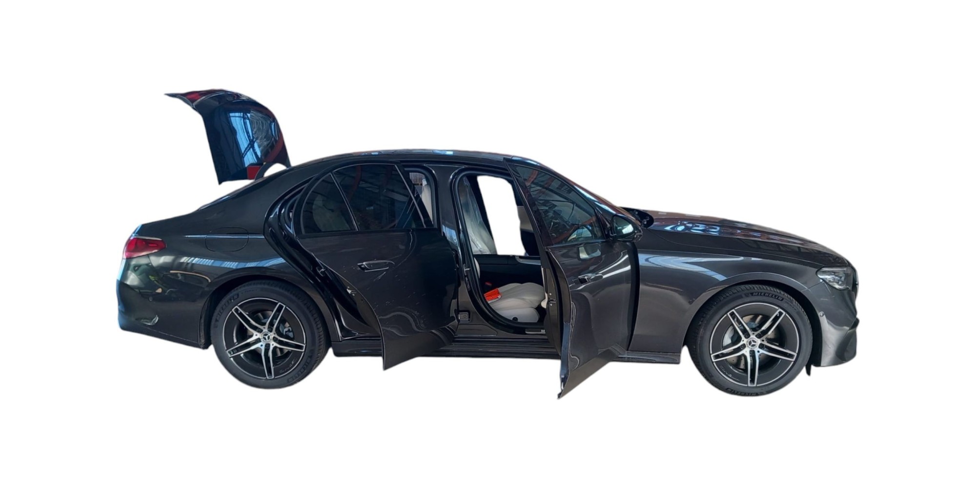 Mercedes E-Class Sedan - Save 13% Now! | Modena Motors GMBH