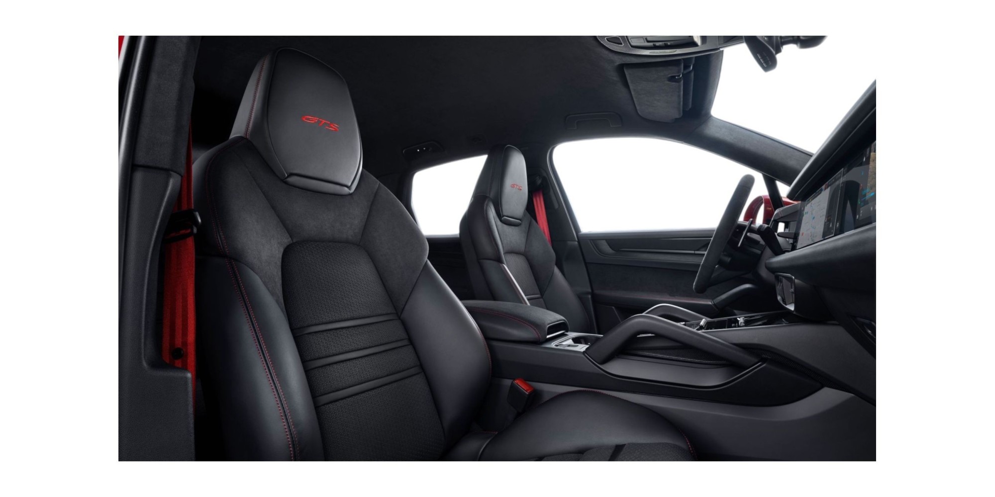 Porsche Cayenne GTS | Sporty Luxury