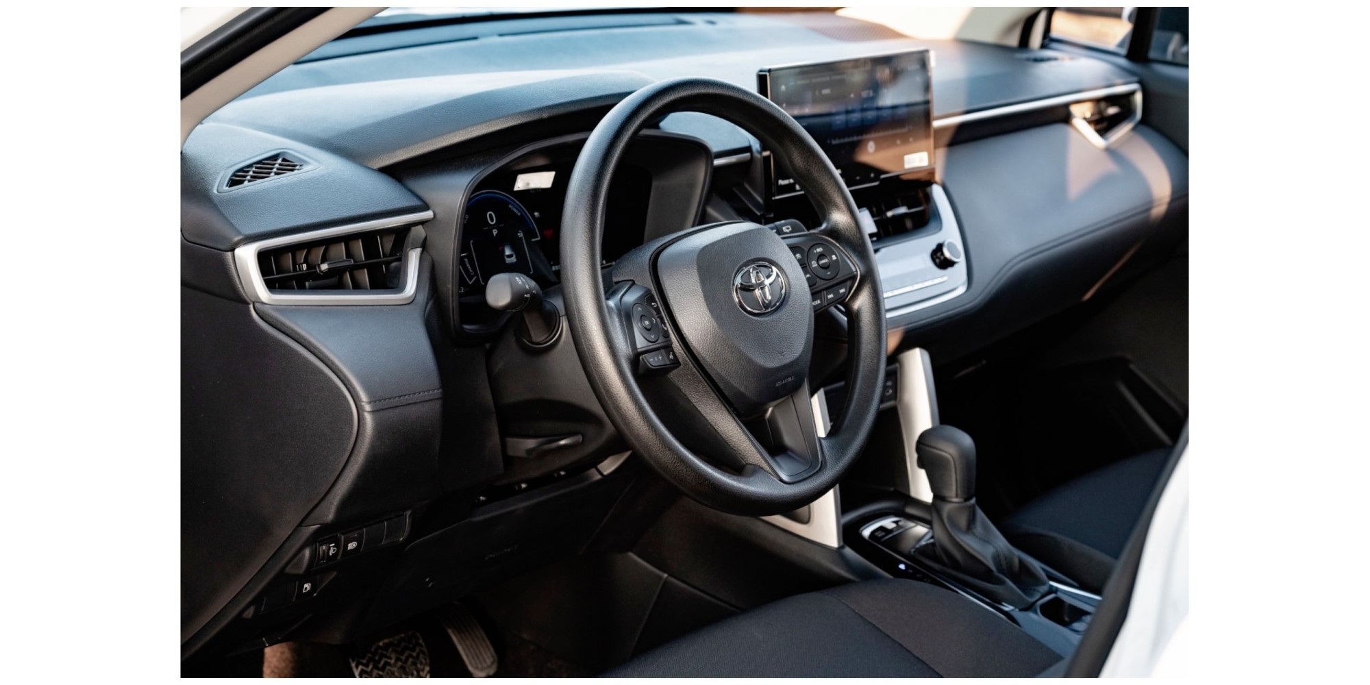 Toyota Corolla Cross | Premium Hybrid SUV