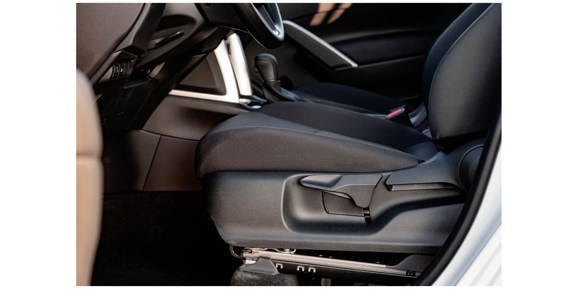 Toyota Corolla Cross | Premium Hybrid SUV