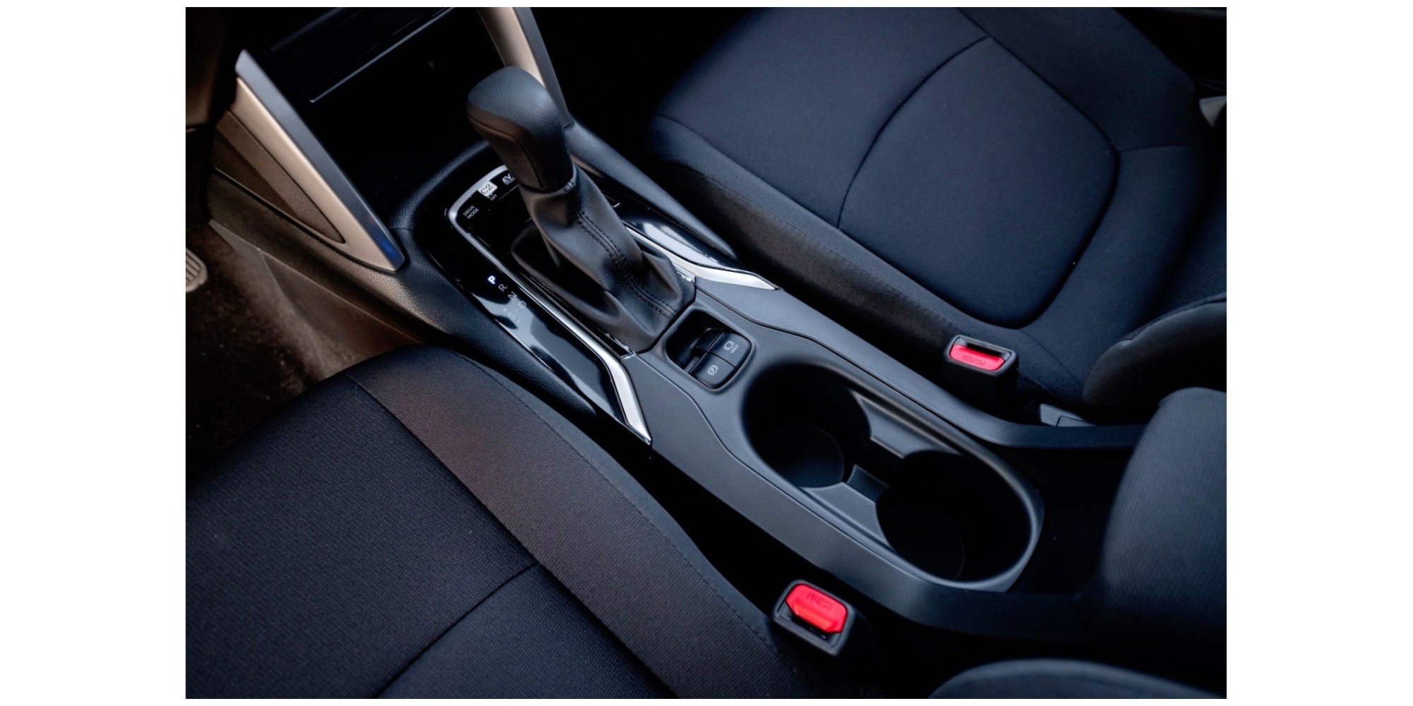 Toyota Corolla Cross | Premium Hybrid SUV