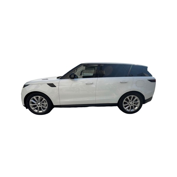 Range Rover Sport | Luxury SUV with Dynamic Drive