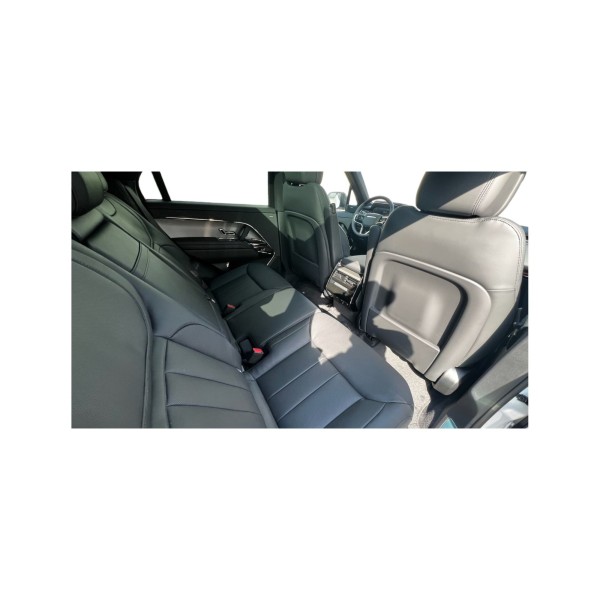 Range Rover Sport | Luxury SUV with Dynamic Drive