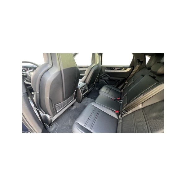 Porsche Cayenne | Luxury and Versatility in an SUV