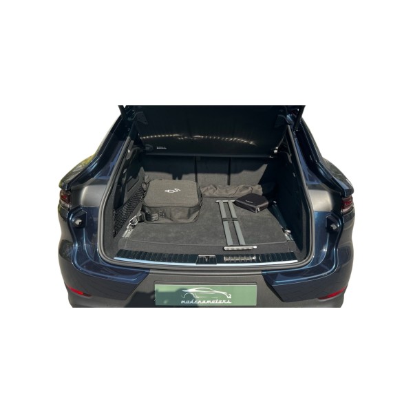 Porsche Cayenne | Luxury and Versatility in an SUV