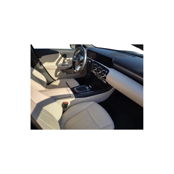 Mercedes-Benz A 180d | Compact Diesel Hatchback