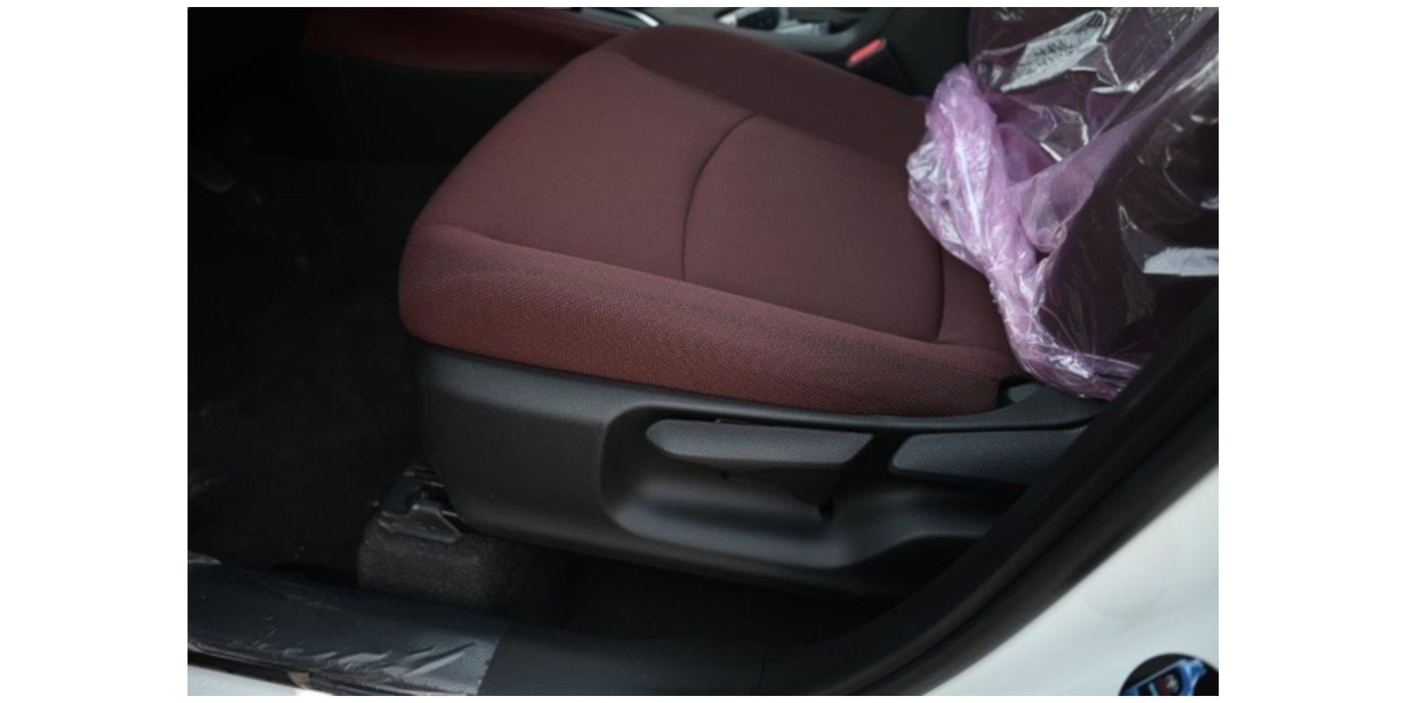 Toyota Corolla Cross Hybrid | Premium SUV