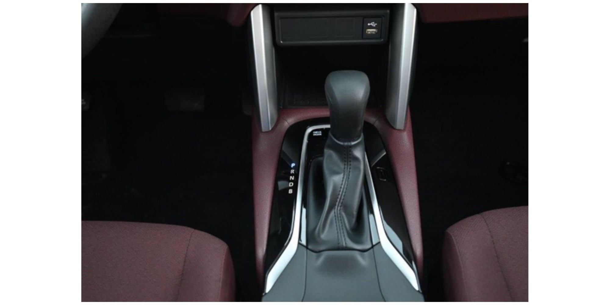 Toyota Corolla Cross Hybrid | Premium SUV