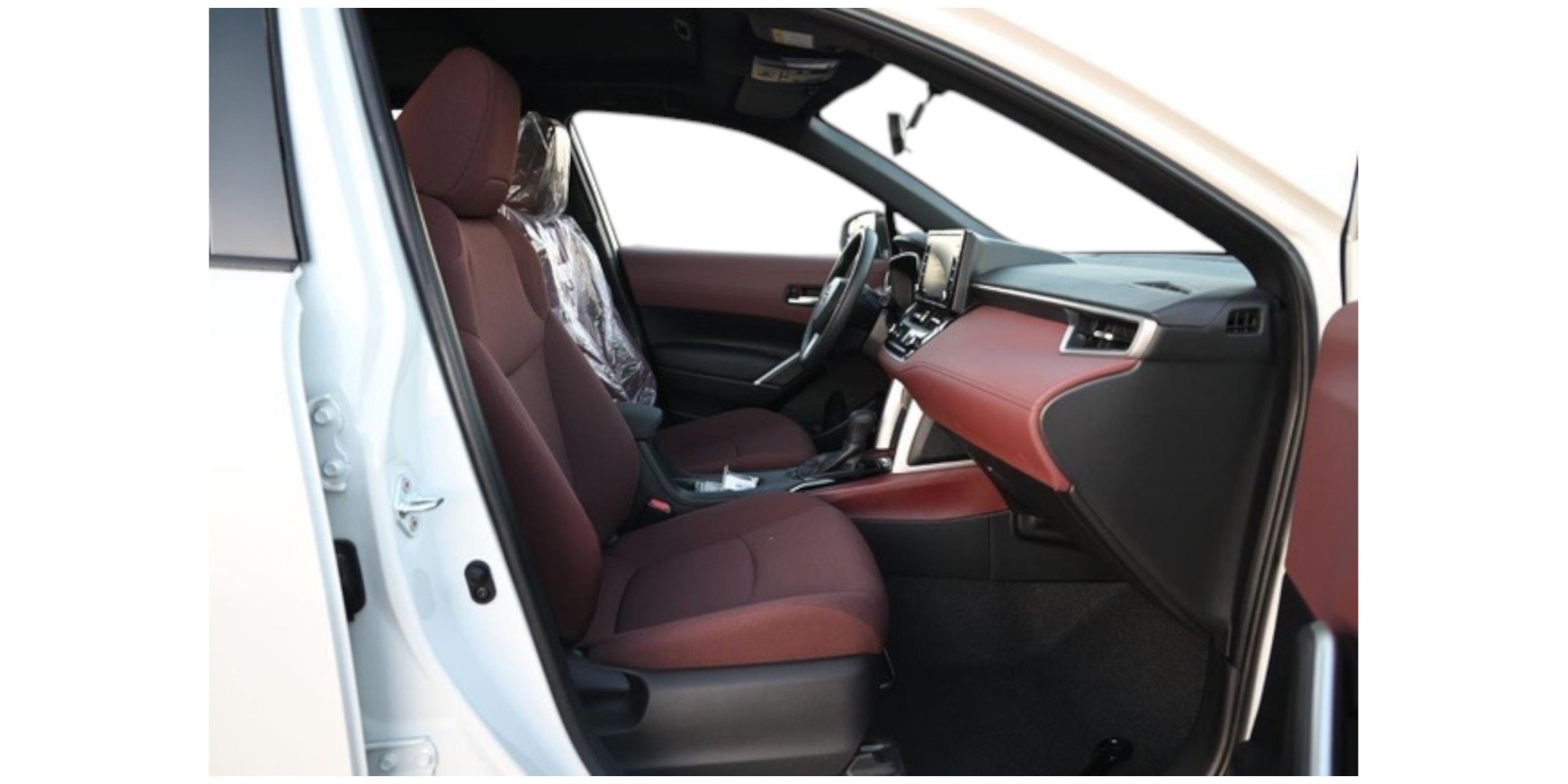 Toyota Corolla Cross Hybrid | Premium SUV