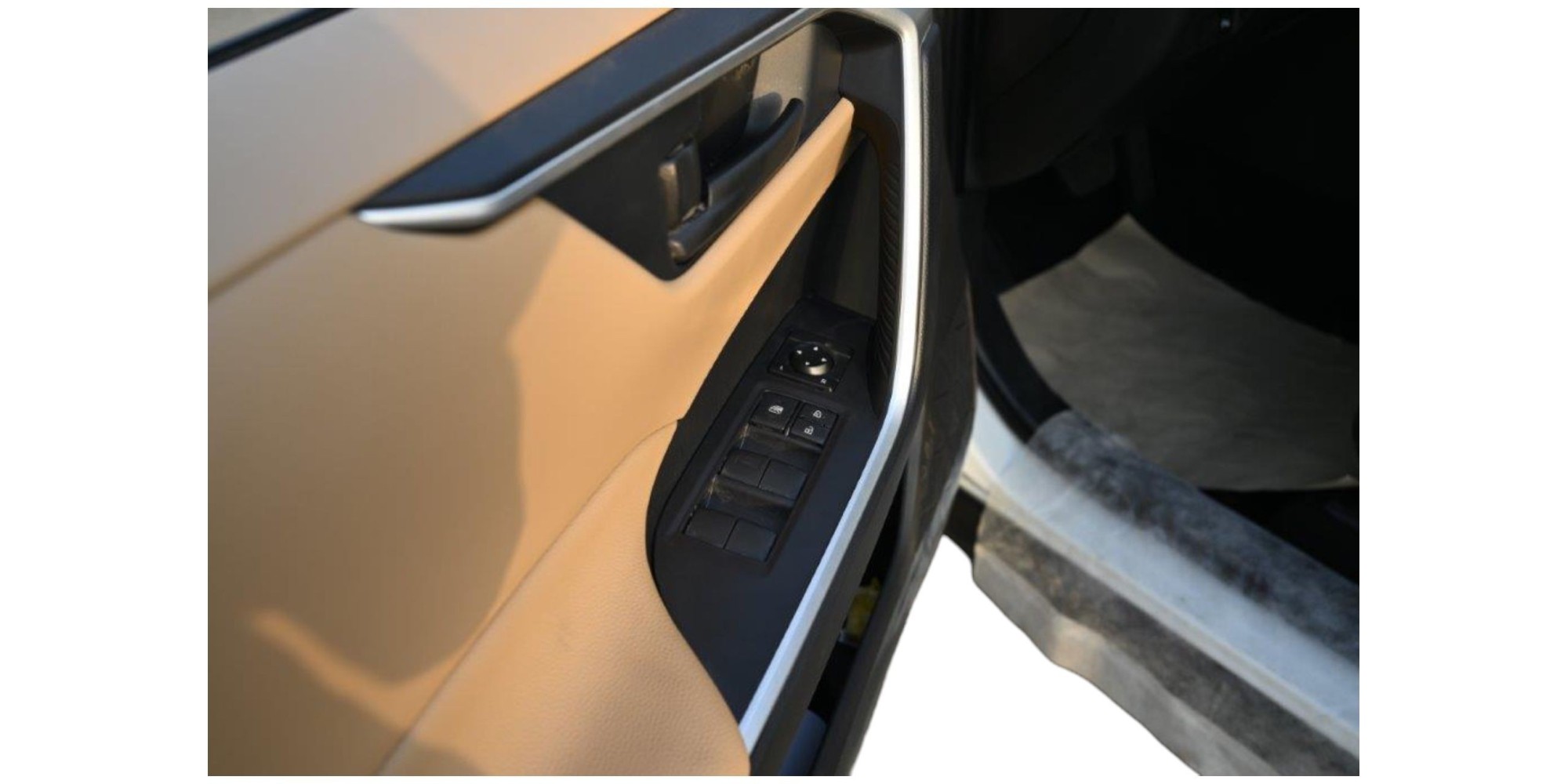 Toyota RAV4 LE Hybrid | Eco-Friendly AWD SUV