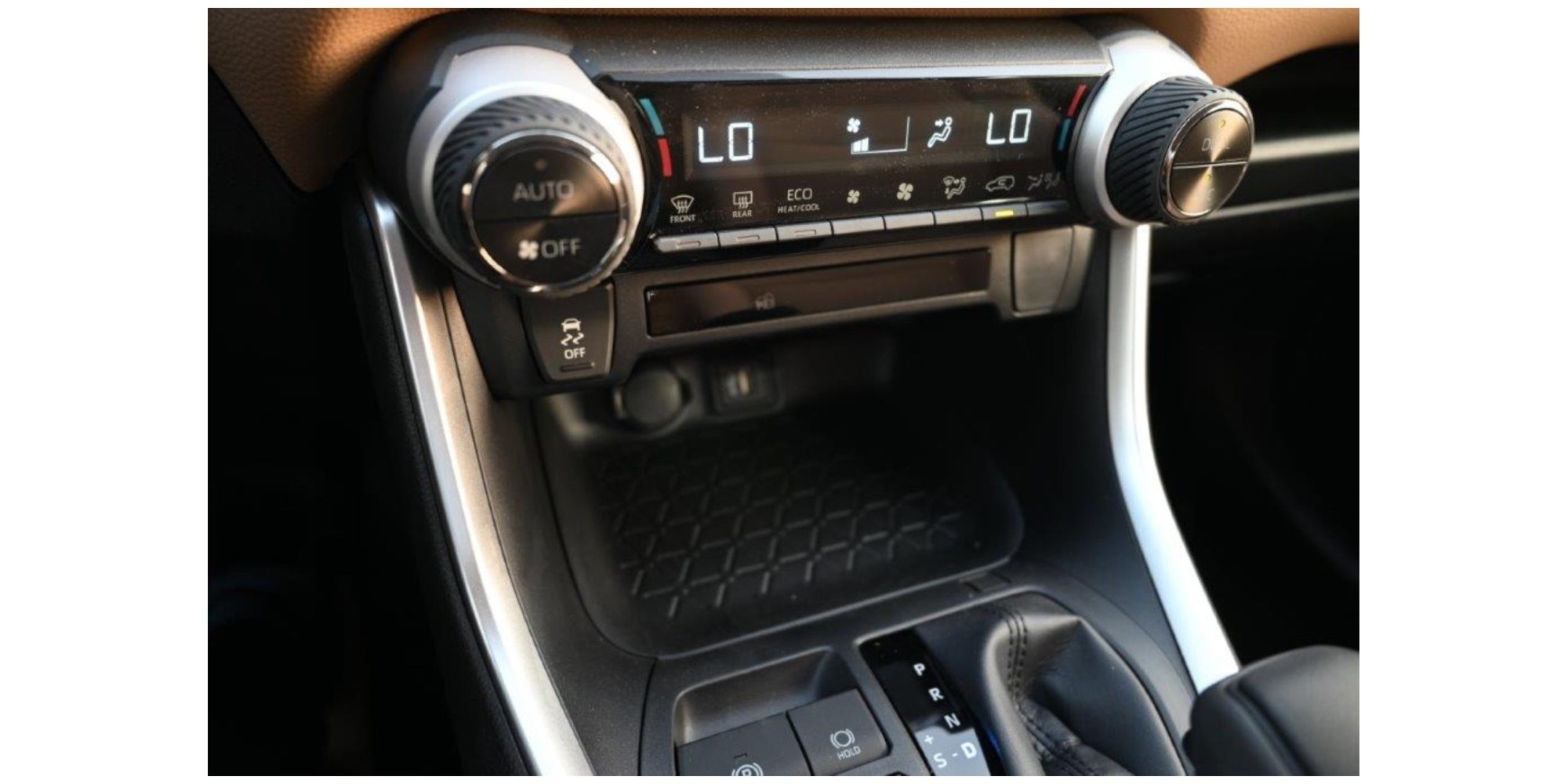 Toyota RAV4 LE Hybrid | Eco-Friendly AWD SUV