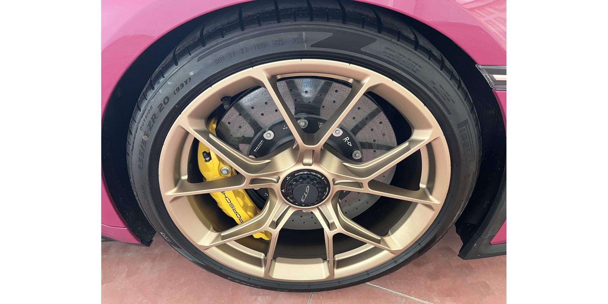 Porsche 911 992 GT3 | Exclusive Manufaktur Edition