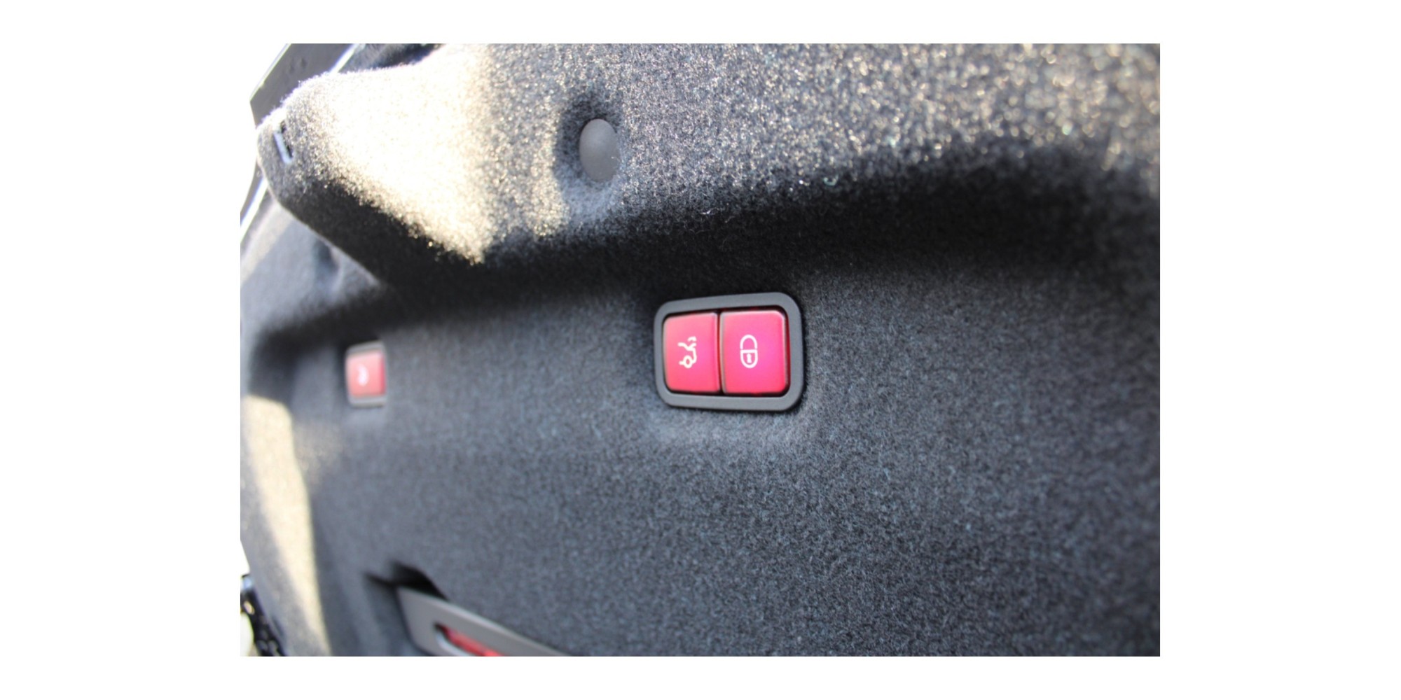 Mercedes-AMG SL 63 | Iconic Open-Top Performance