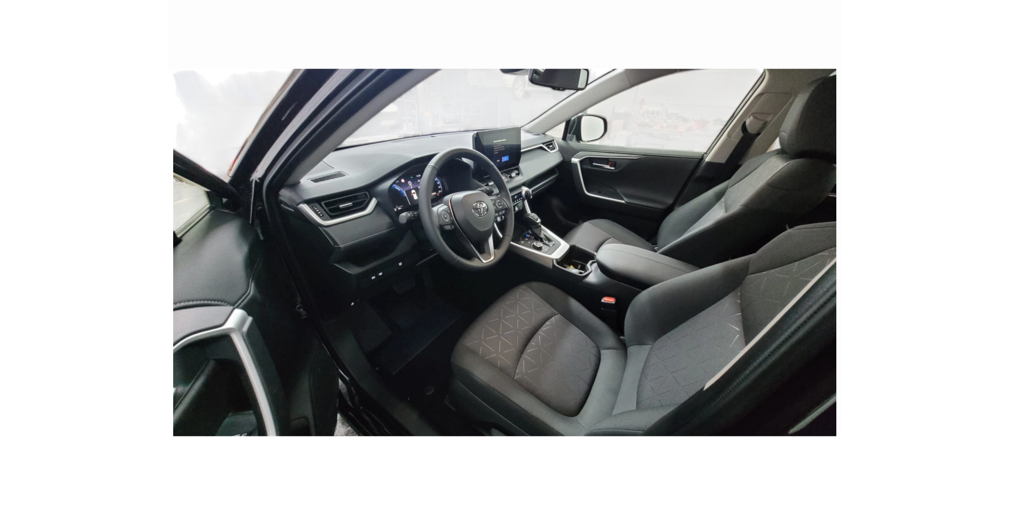 Toyota RAV4 Dynamic AWD | Eco-Friendly Power SUV