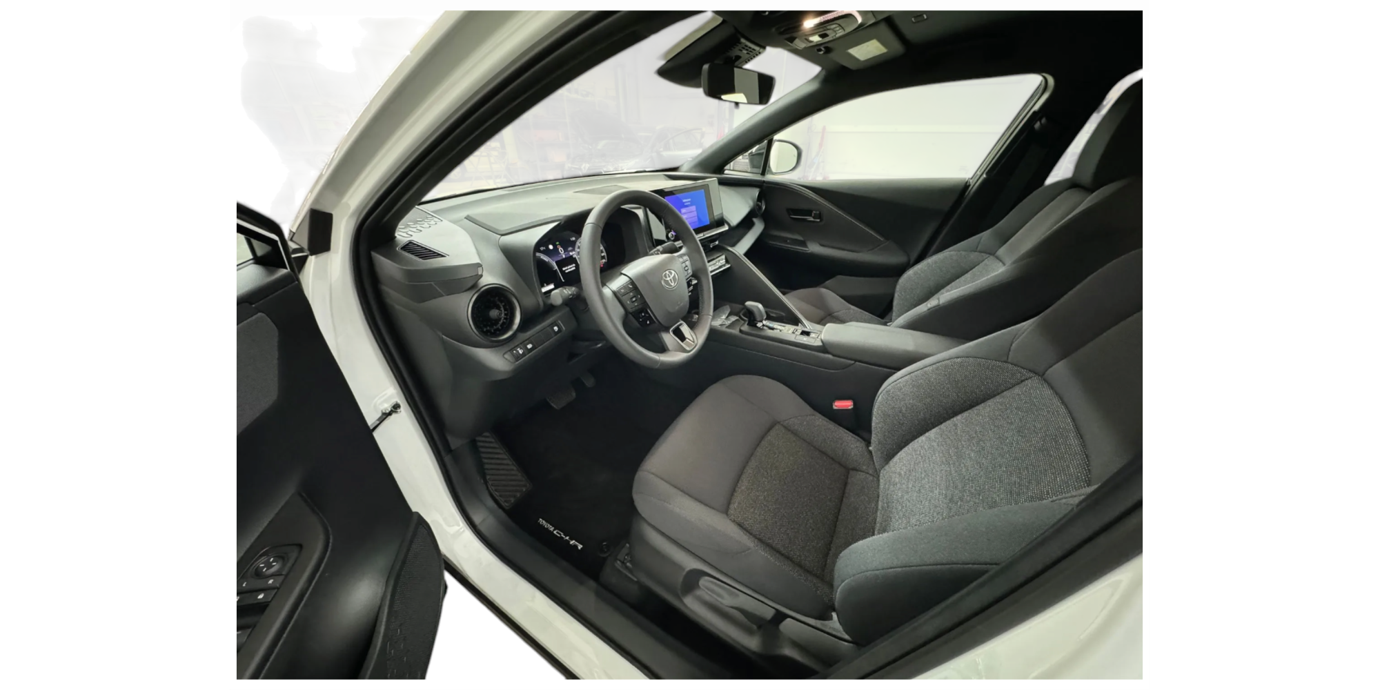 Toyota C-HR Active | Compact Hybrid SUV