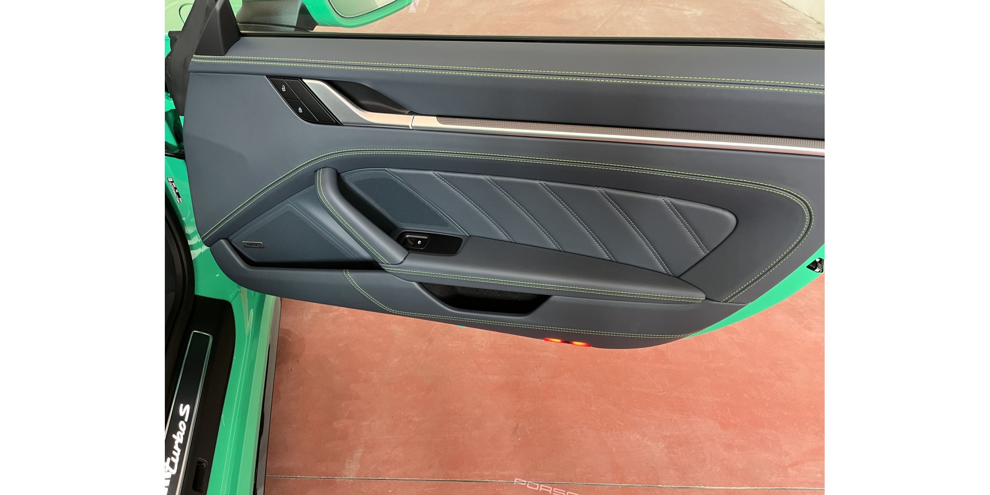 Porsche 911 992 Turbo S | Exclusive Manufaktur Edition