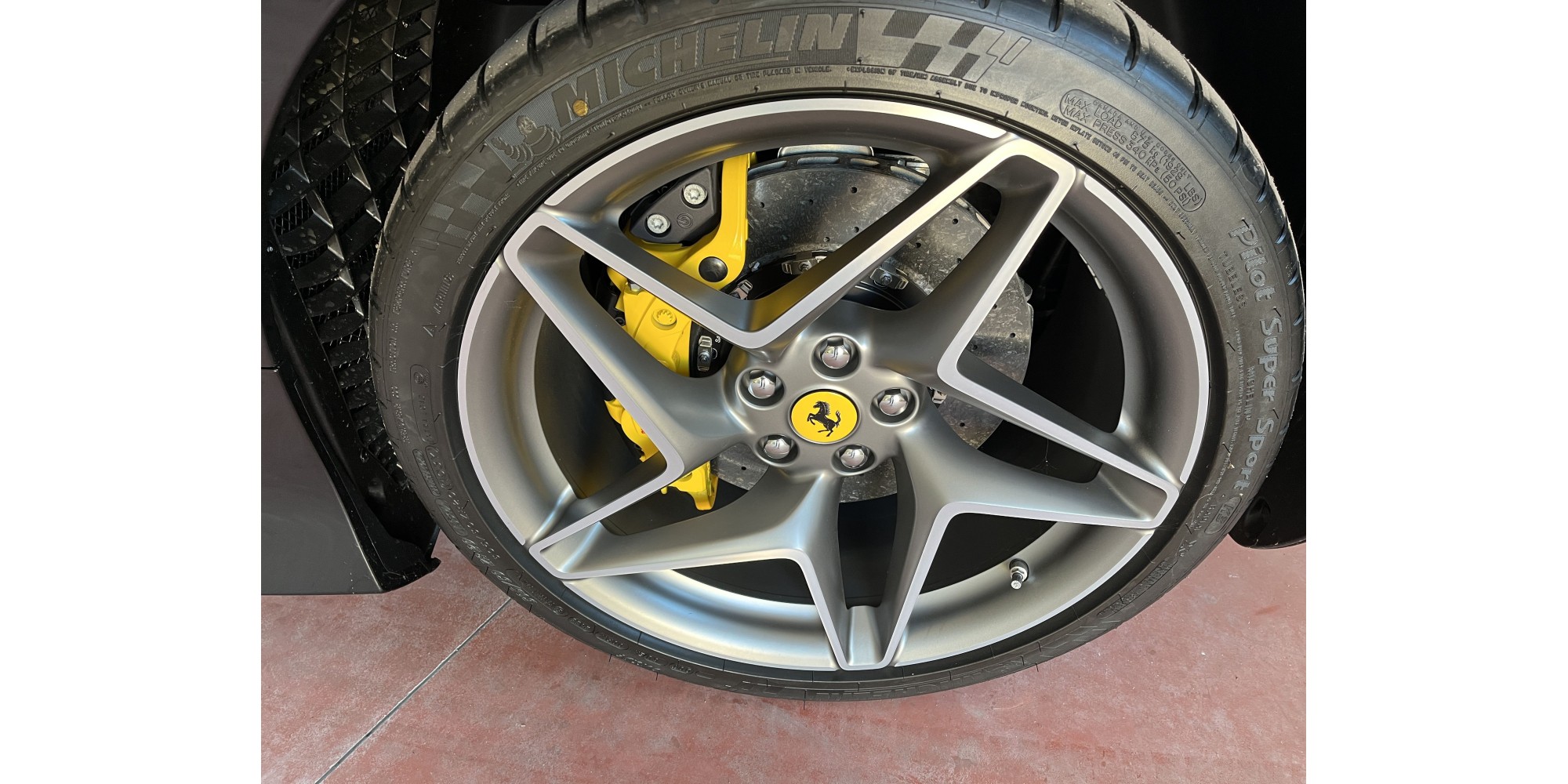 Ferrari F8 Spider | Open-Top Performance Icon