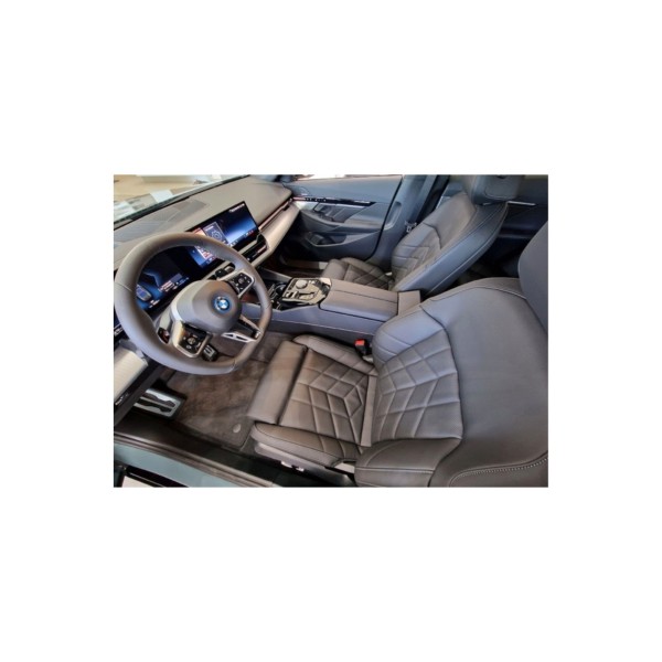 BMW 530e | Luxury Plug-In Hybrid Sedan