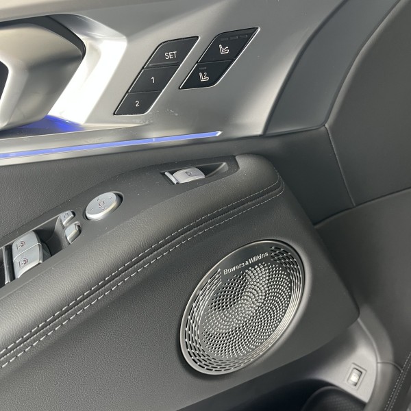 BMW XM | Save 14% | Ultimate Driving Machine