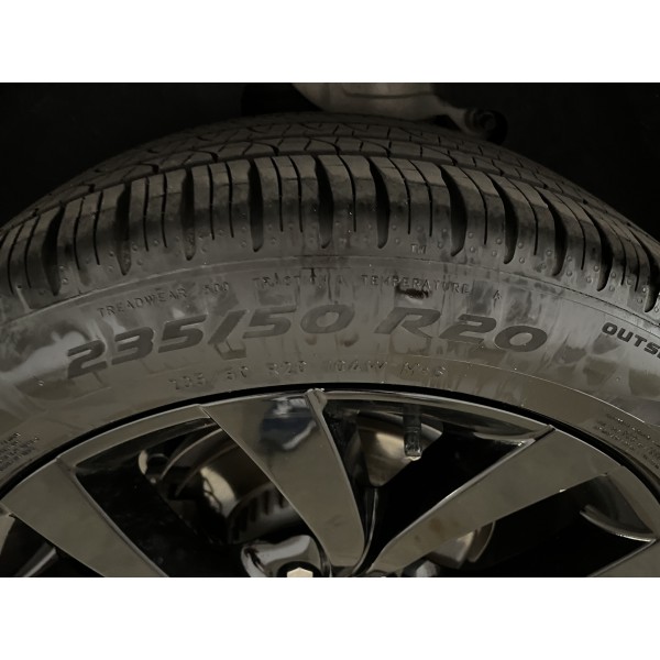 Land Rover Discovery Sport | Adventure and Style